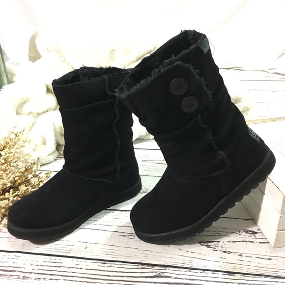 Skechers Shoes - Skechers Australia button suede fur boots